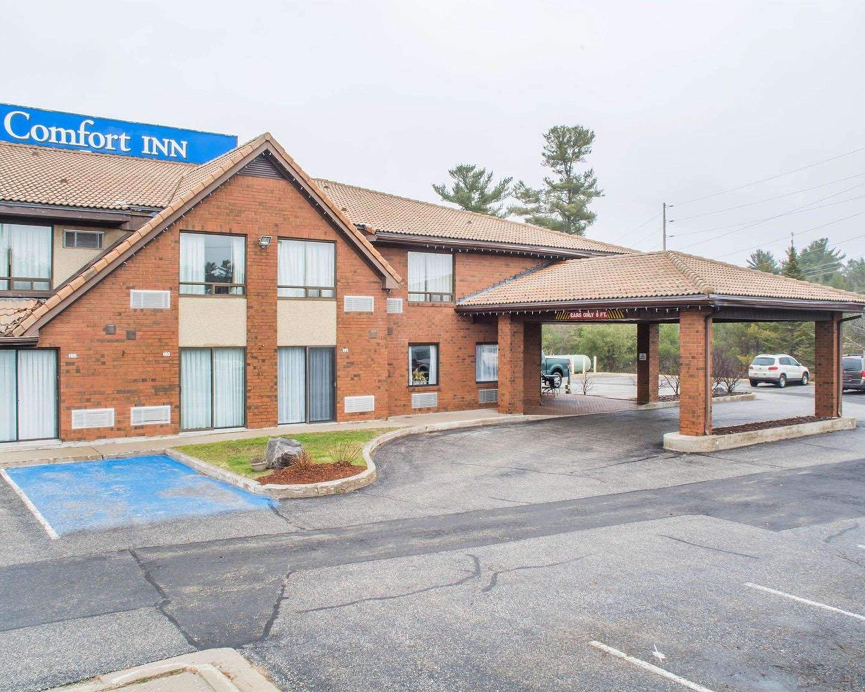 Comfort Inn Parry Sound Exterior photo